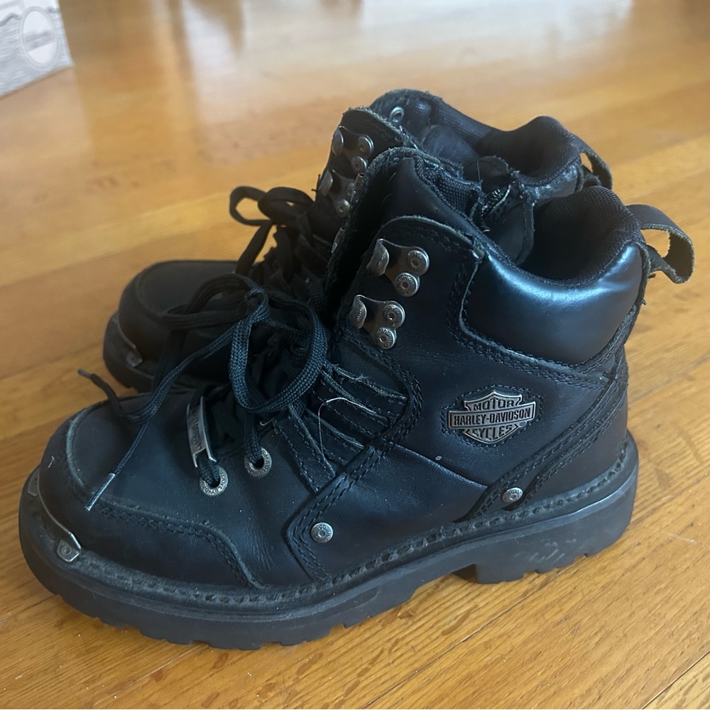 Vintage women’s Harley Davidson boots